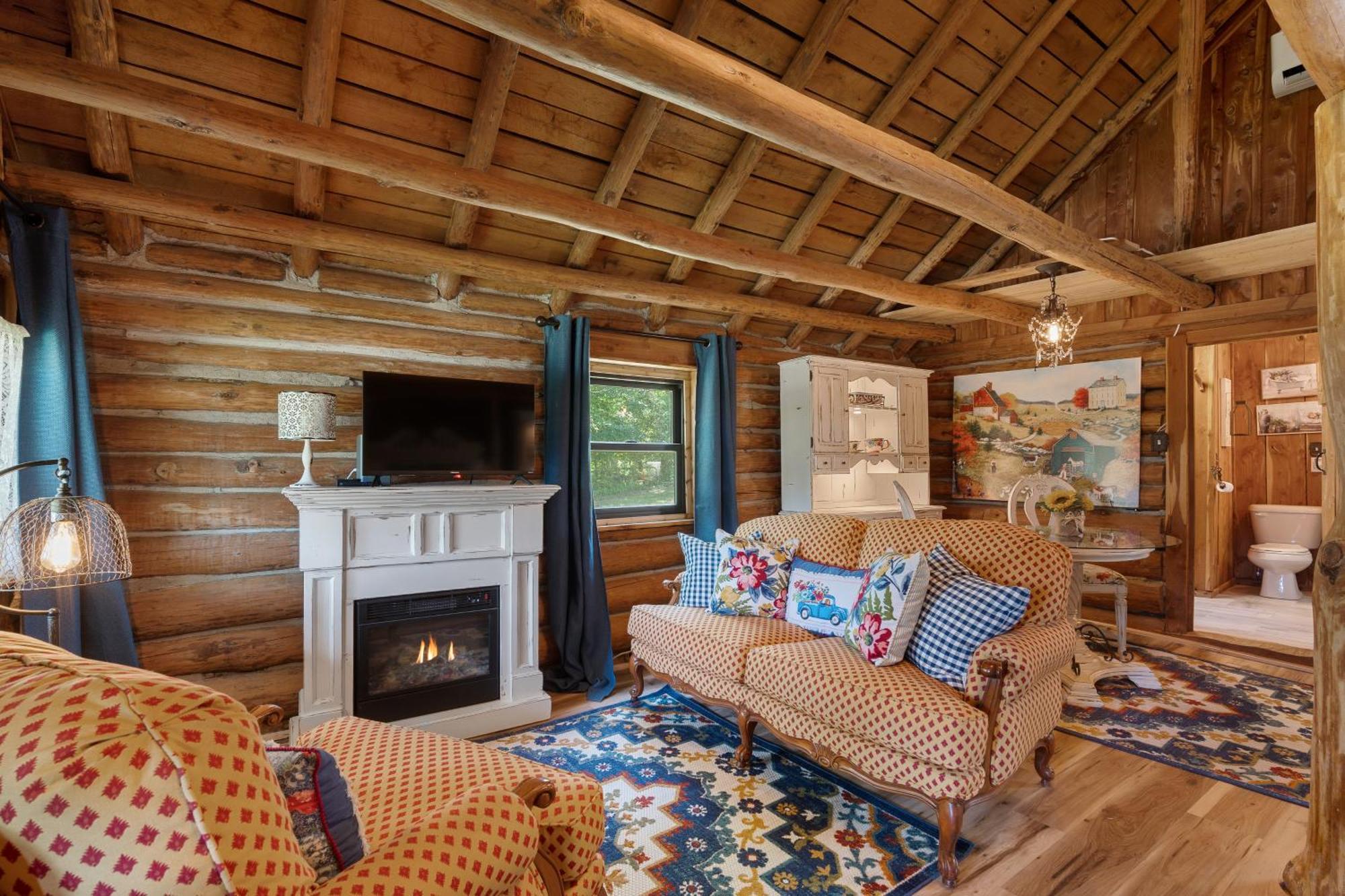 Spring Hill Farm - The Happy Hound Villa Alma Luaran gambar